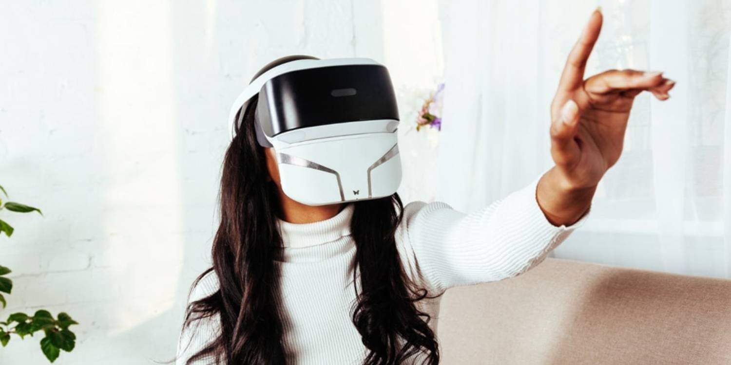 Will Devices Like Feelreal Be Able to Recreate the Real Smell of a Wet Pussy?