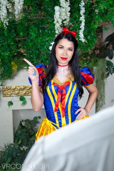 Snow White And Prince Charming (A Porn Parody) cosplay 4k vr porn video