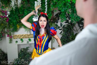 Snow White And Prince Charming (A Porn Parody) cosplay 8k vr porn video