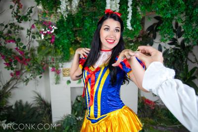 Snow White And Prince Charming (A Porn Parody) cosplay 6k vr xxx scene