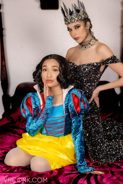 Snow White & Evil Queen (A Porn Parody) cosplay 4k vr sex video