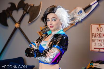 Stevie Moon cosplay vr xxx movie