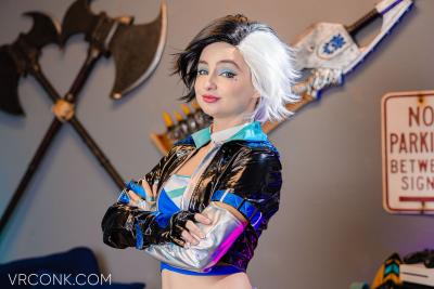 Stevie Moon cosplay vr xxx scene