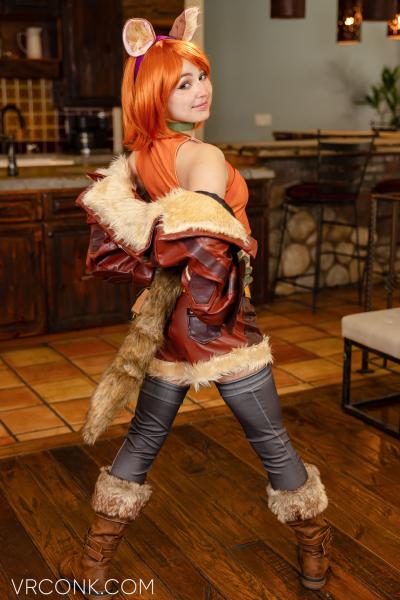 Leana Lovings adult pics